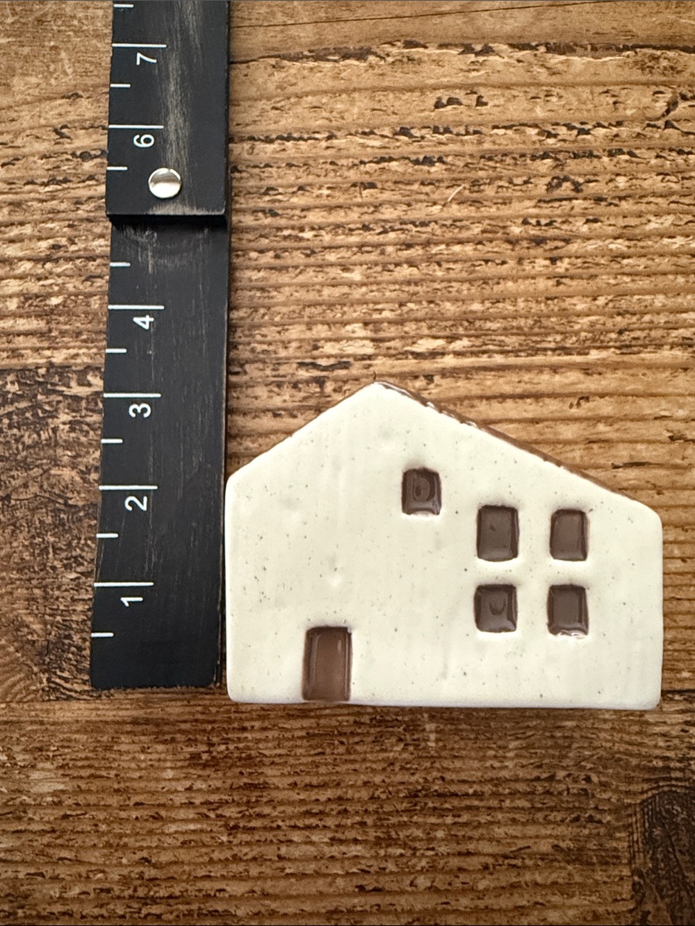 Small Stoneware House Figurine - Picture 6 of 11